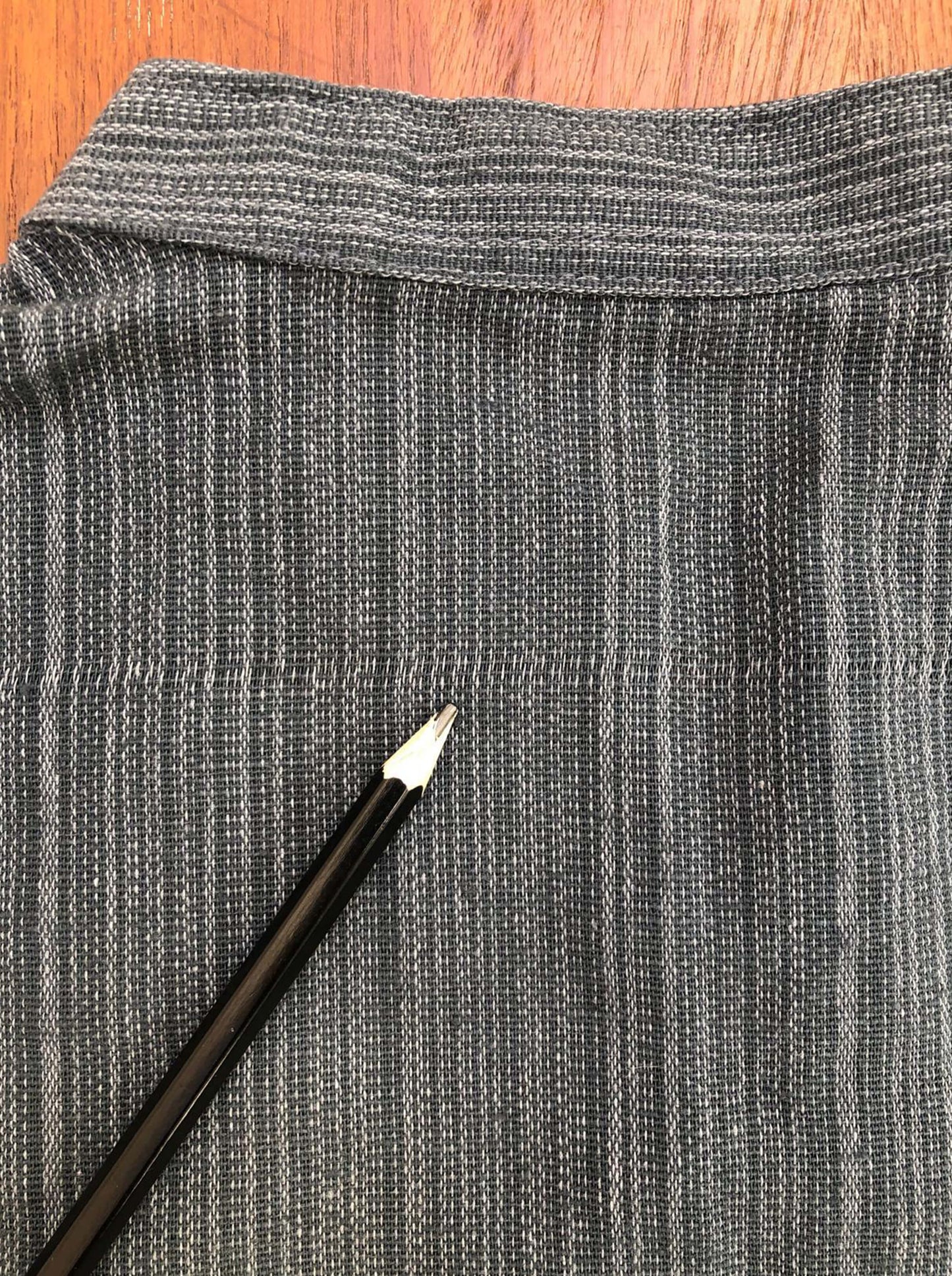 Camisa de algodón de manga corta línea patrón Gris - Segunda Vida