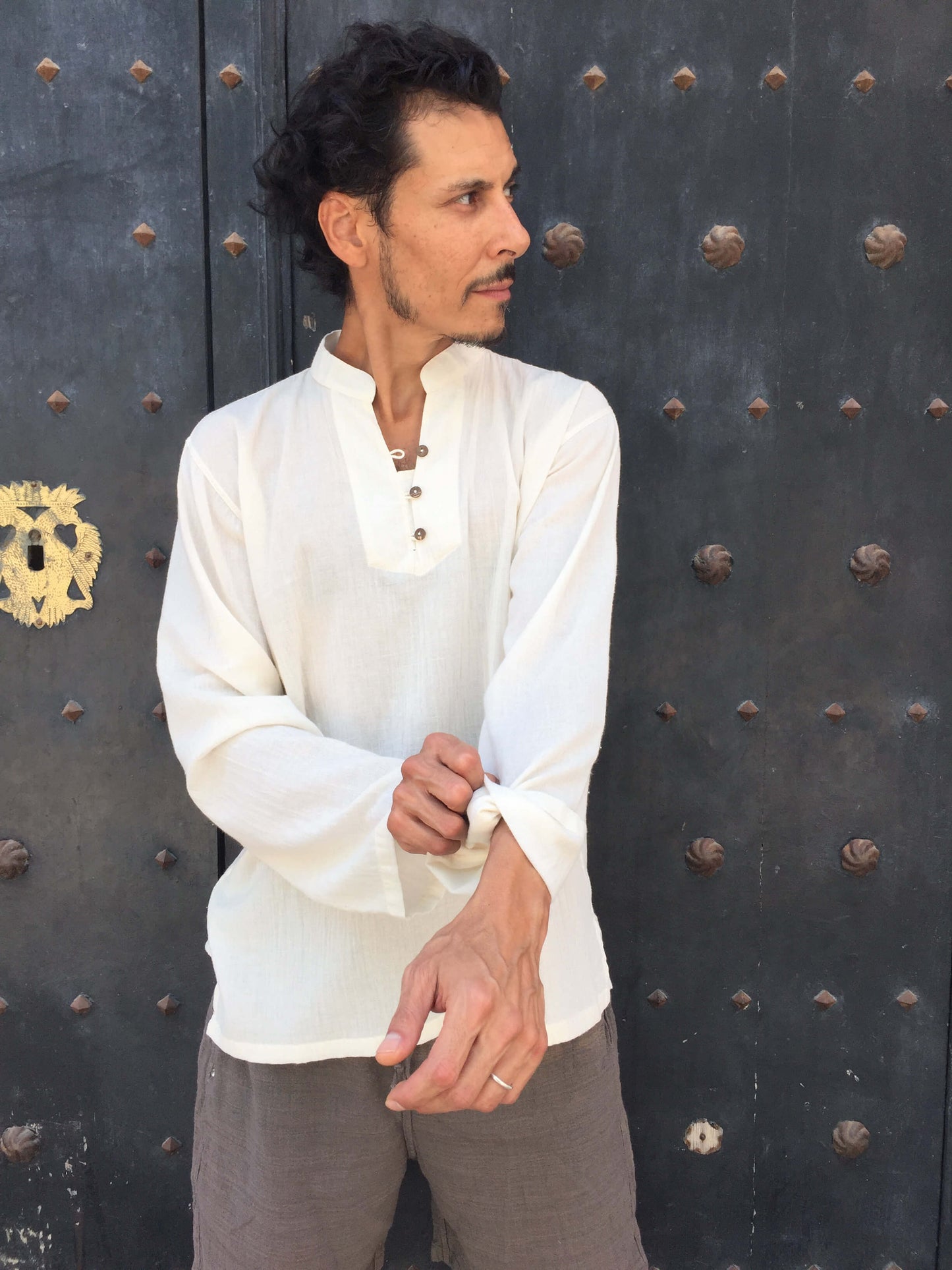 Camisa Kurta de algodón natural con botones de coco - Segunda Vida