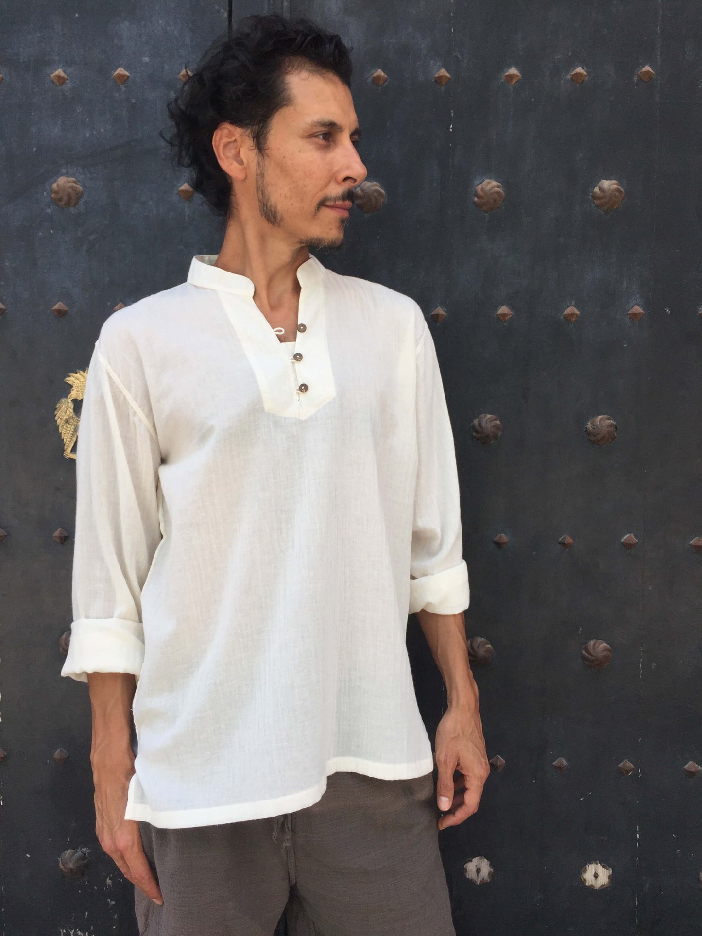 Camisa Kurta de algodón natural con botones de coco - Segunda Vida