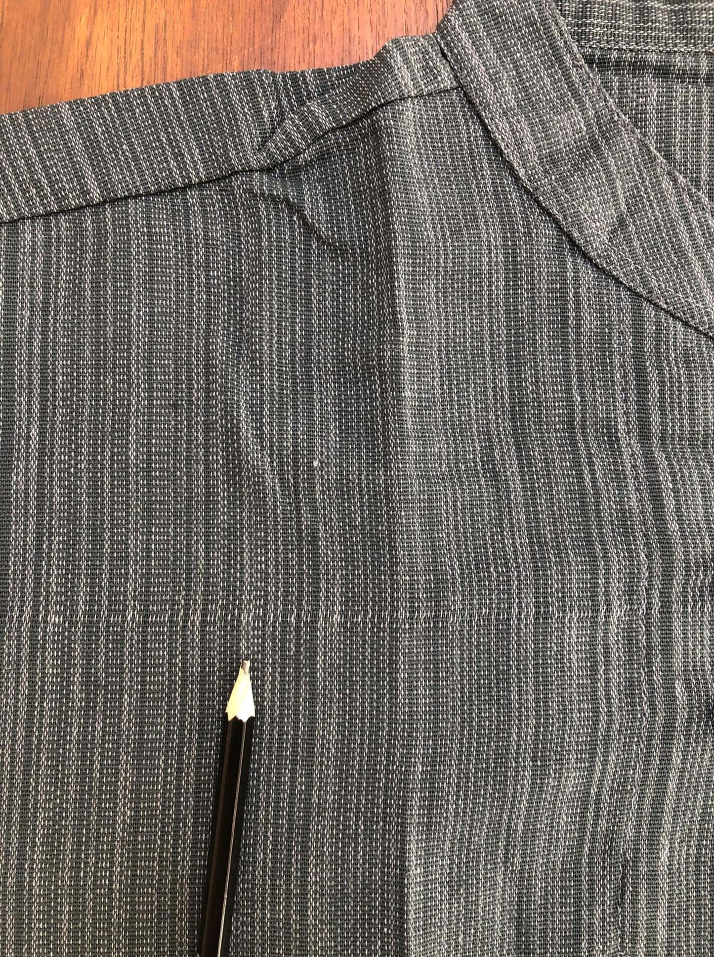 Camisa de algodón de manga corta línea patrón Gris XL - Segunda Vida