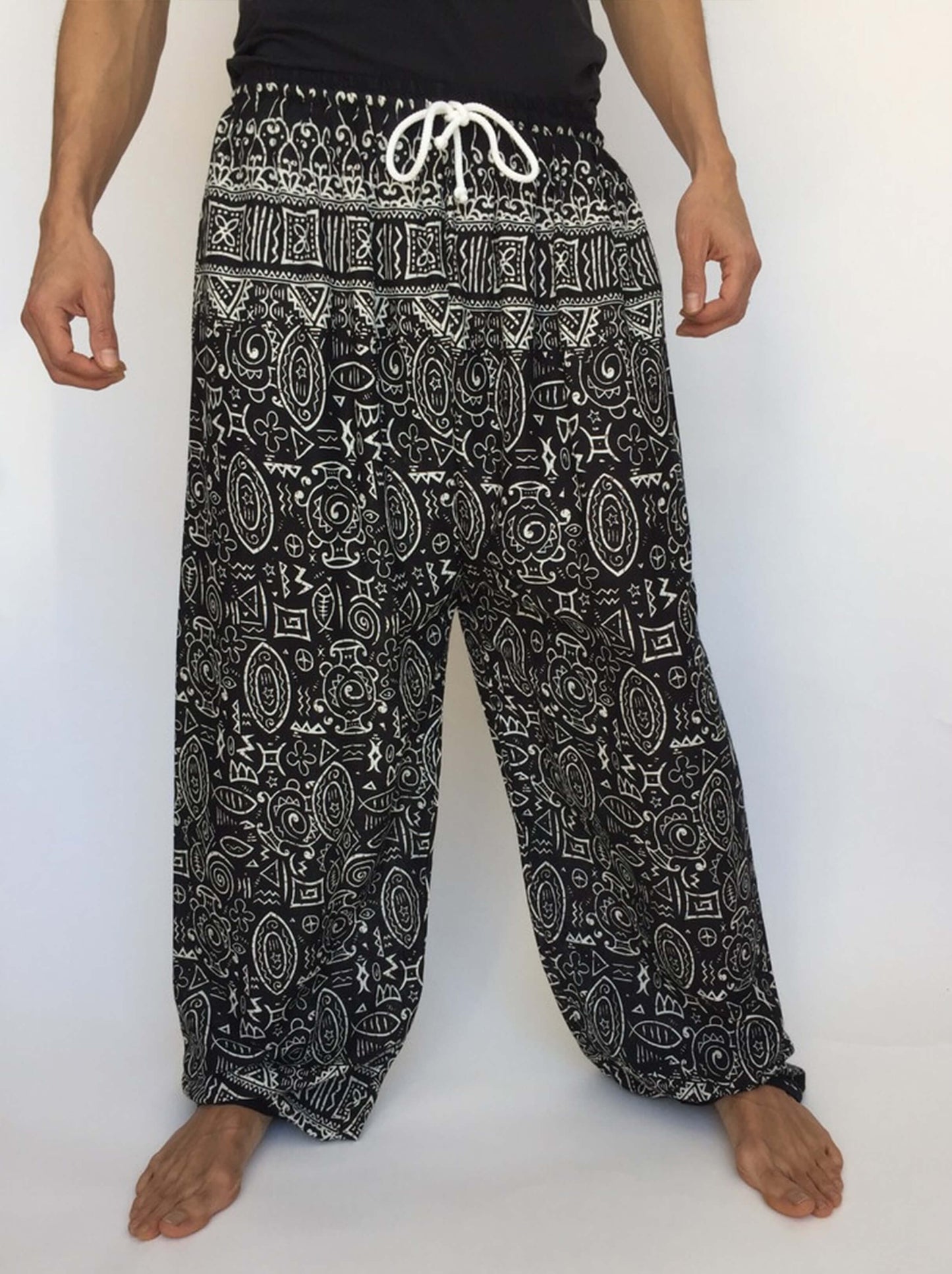 Pantalones Negros con Cordon y Bolsillo