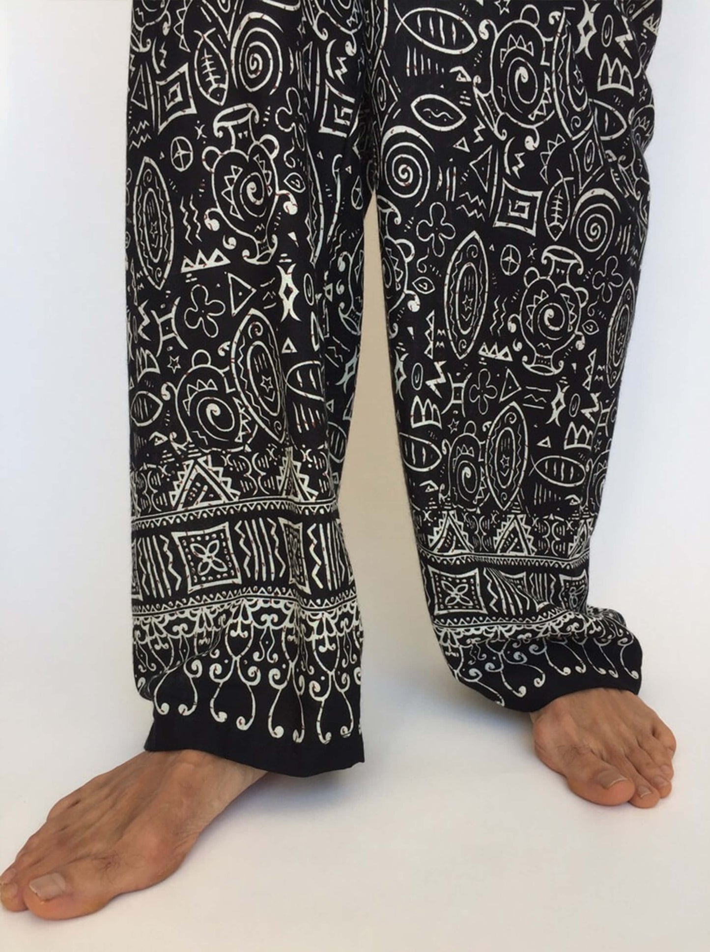 Pantalones Negros con Cordon y Bolsillo