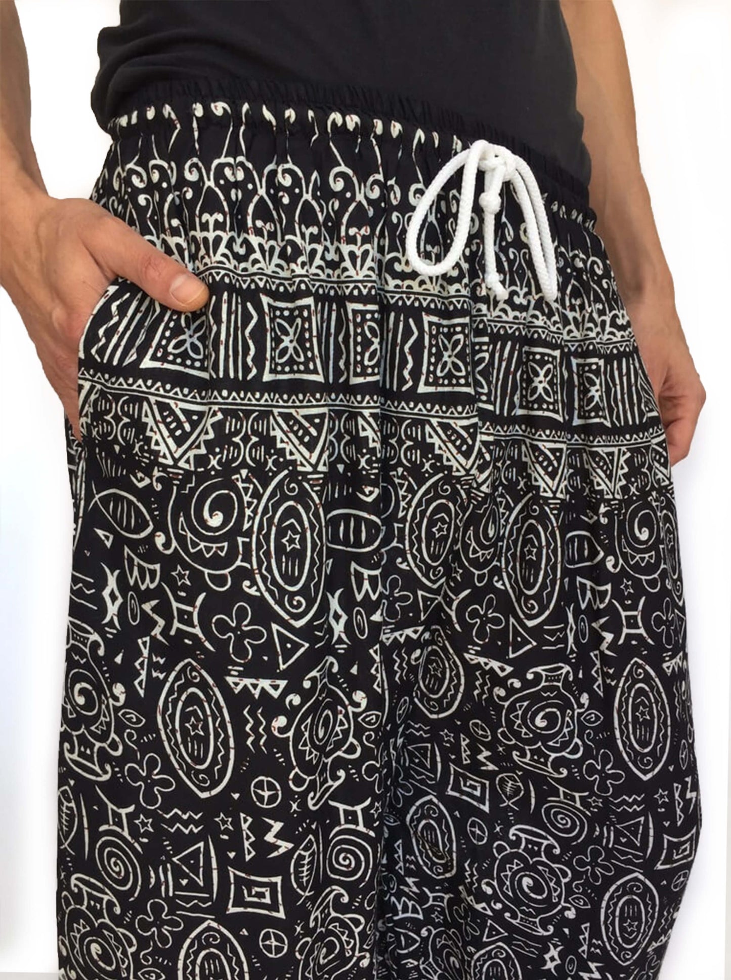 Pantalones Negros con Cordon y Bolsillo
