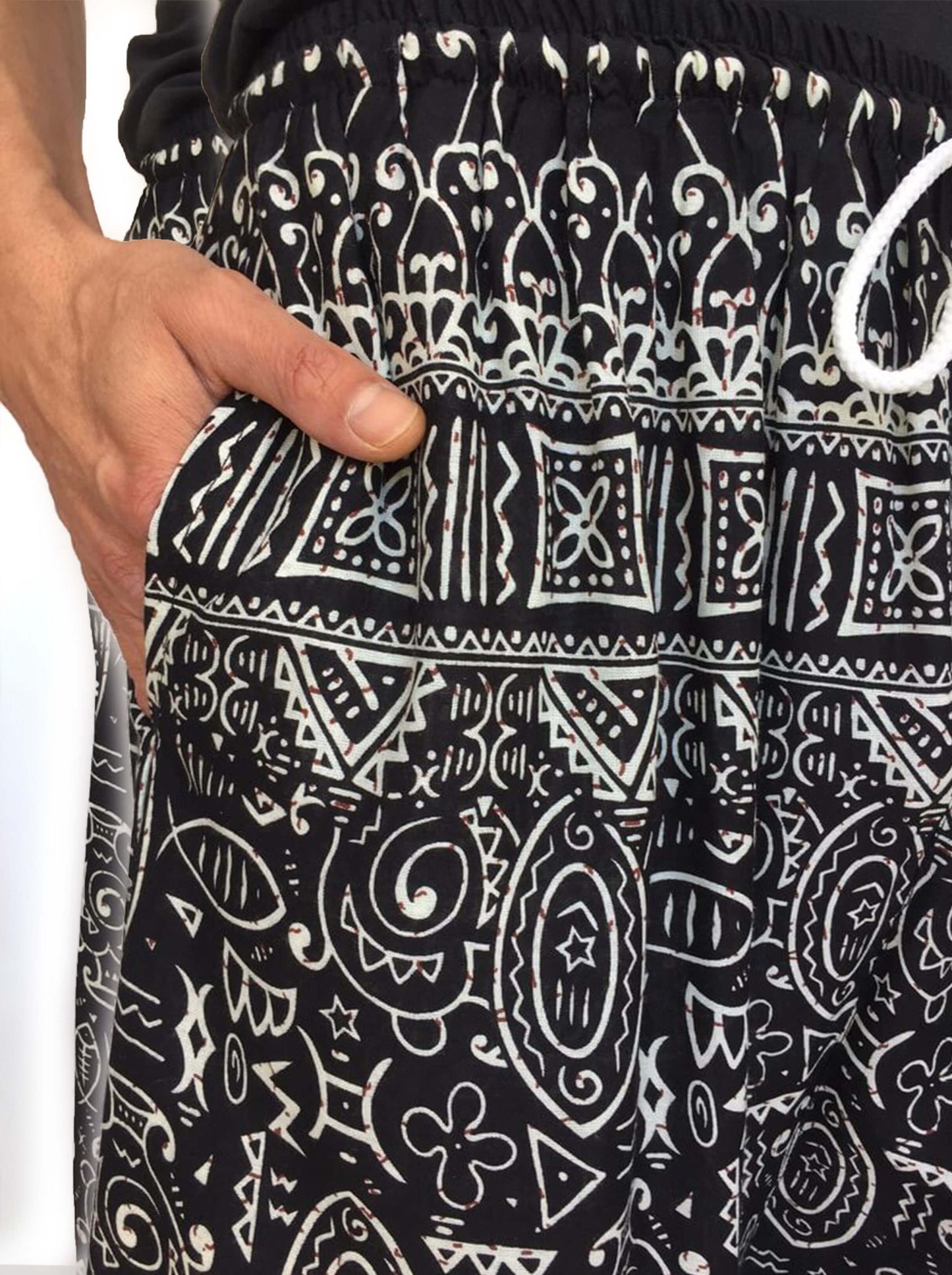 Pantalones Negros con Cordon y Bolsillo