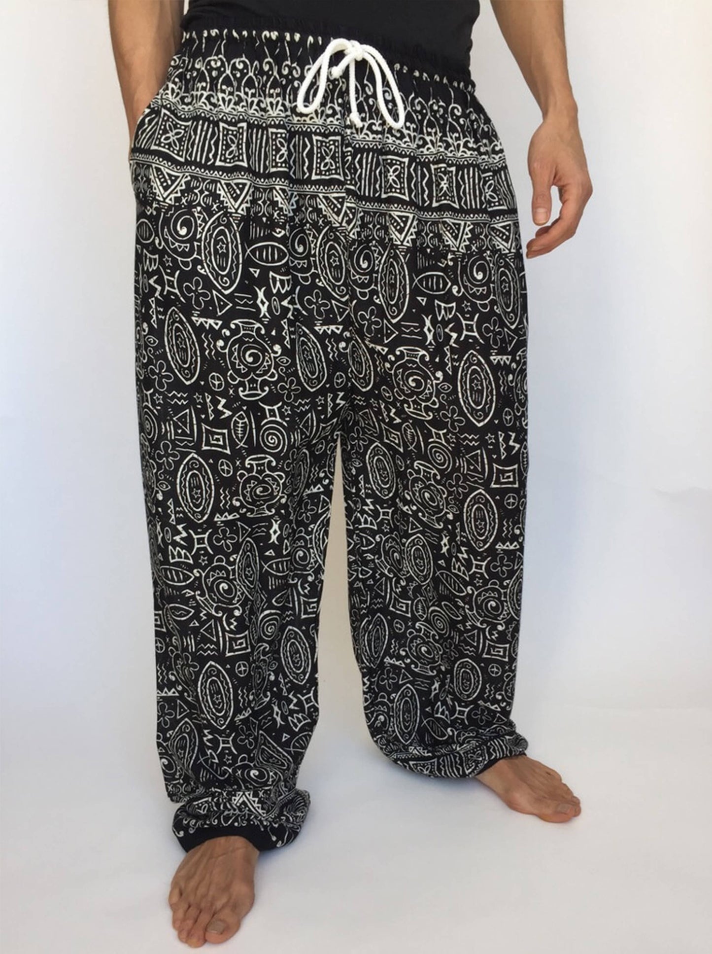 Pantalones Negros con Cordon y Bolsillo