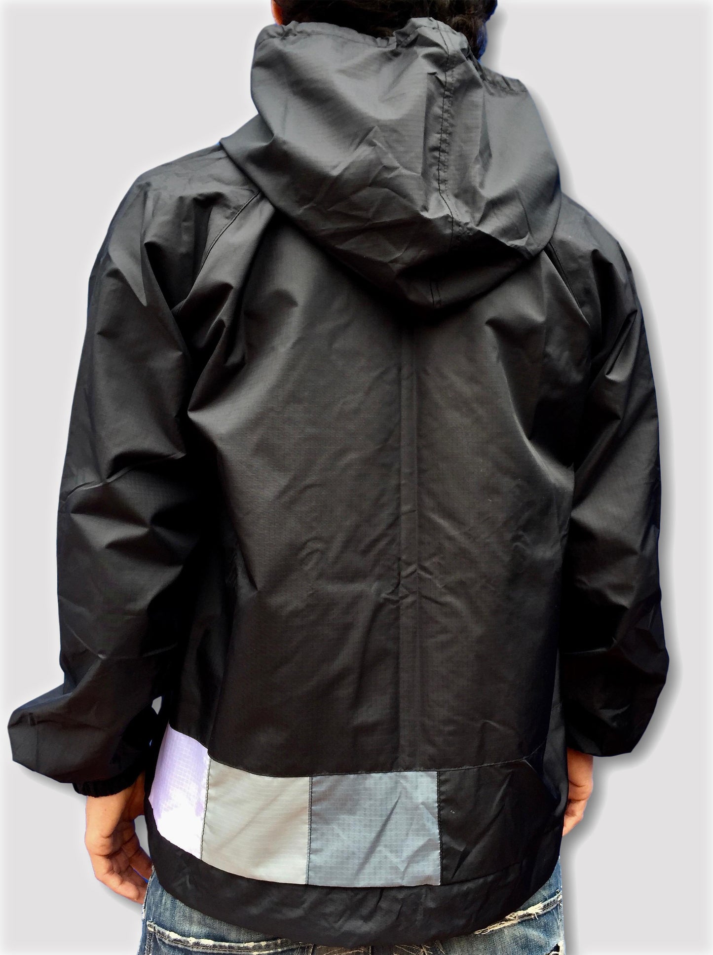 Chaqueta cortavientos color bar