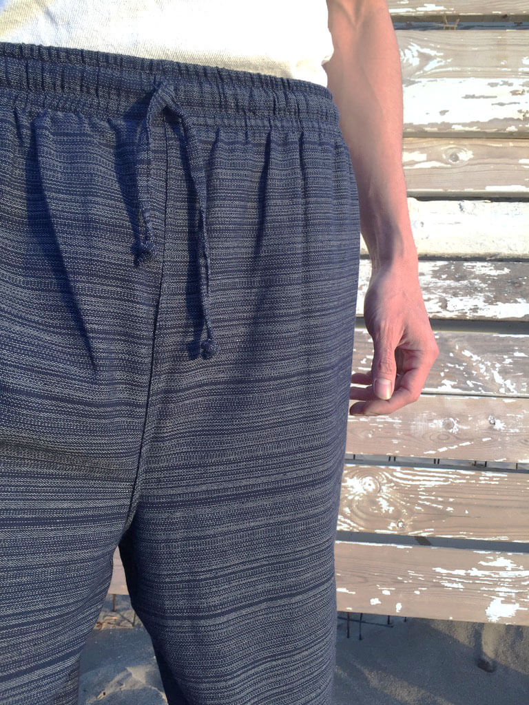 Pantalones Azul Oscuro de algodón con cordón y patrón de línea