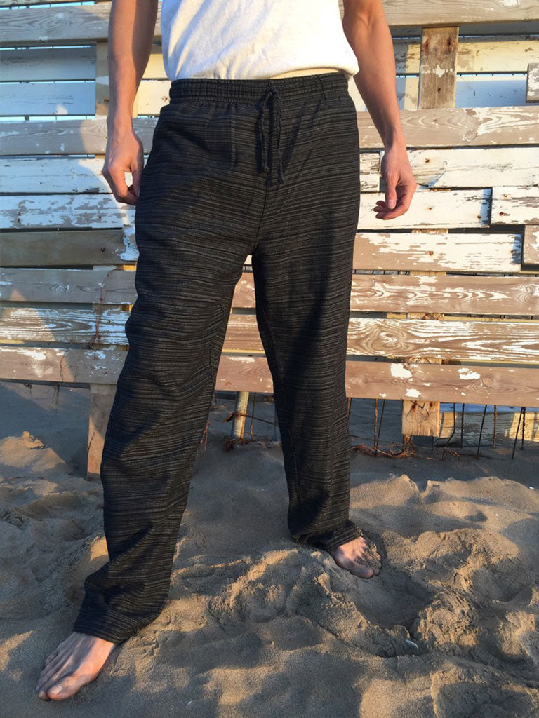 Pantalón Negro de algodón con cordón y patrón de línea