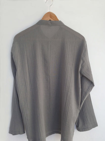 Camisa Gris Kurta de algodón natural con botones de coco