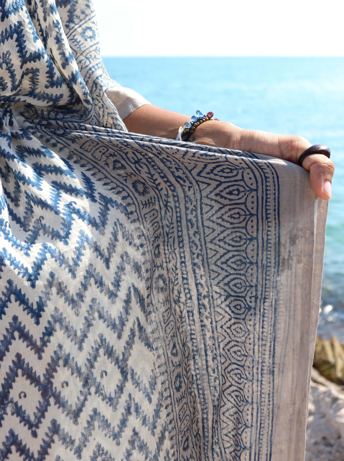 Caftan azul de algodón con Impresión en Madera Tradicional