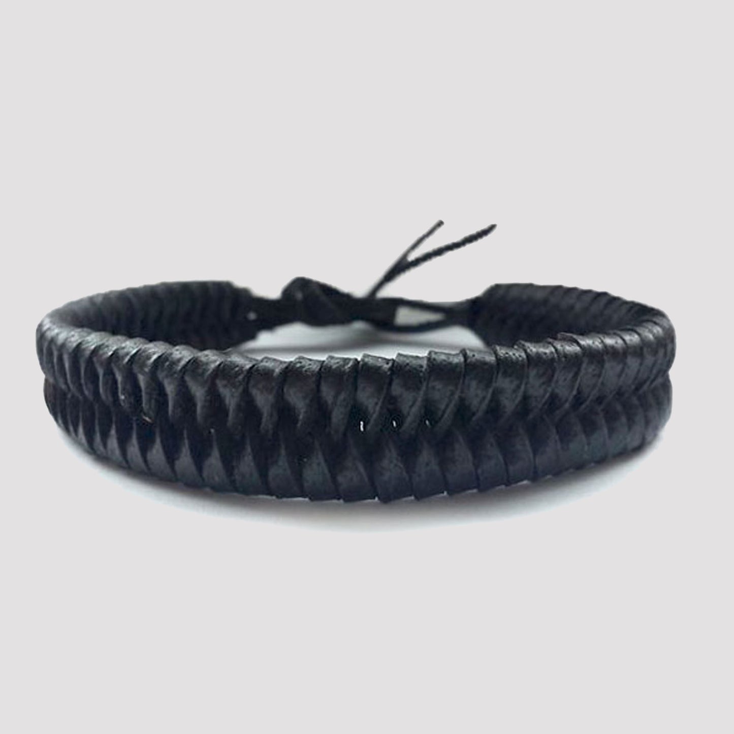 Pulsera Negra de Cuero Trenzado