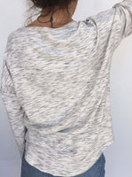 Suéter Gris ajustado ligero y elástico
